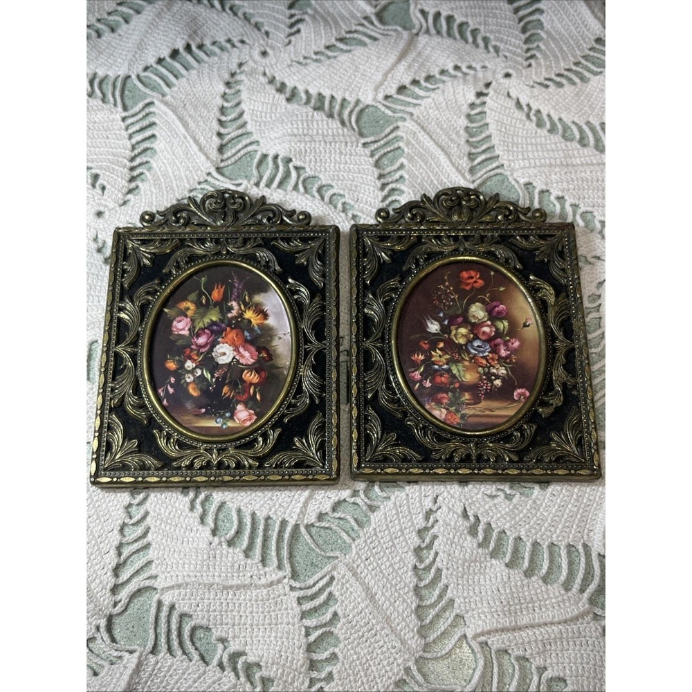 Vintage Italy Ornate Florentine Style Floral Wall Plaques Pair Gold Black Frames